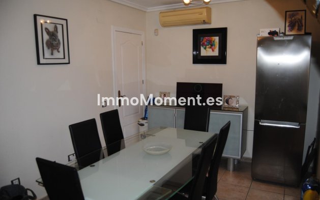 Resale - Detached villa - Orihuela Costa