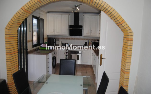 Resale - Detached villa - Orihuela Costa
