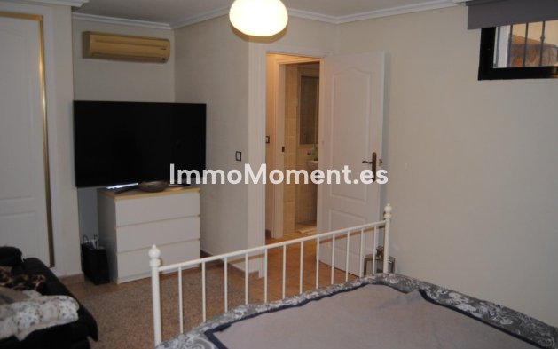 Resale - Detached villa - Orihuela Costa