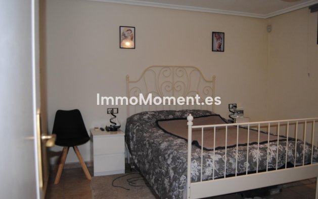 Resale - Detached villa - Orihuela Costa