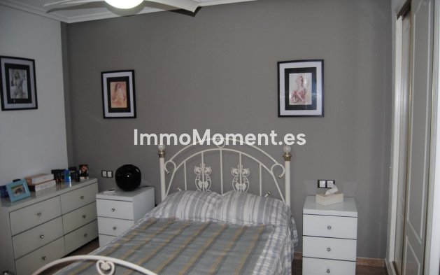 Resale - Detached villa - Orihuela Costa