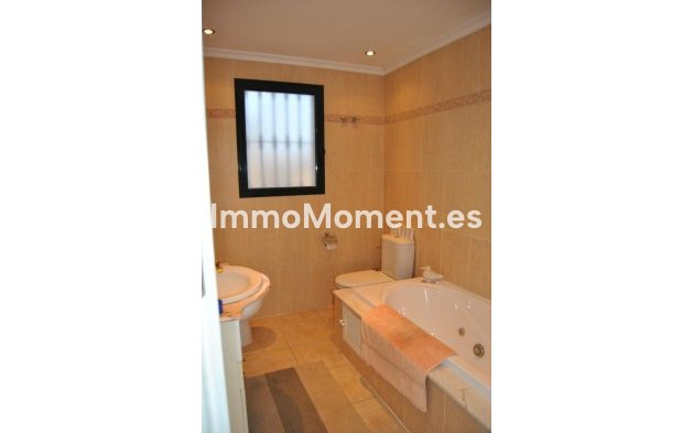 Resale - Detached villa - Orihuela Costa