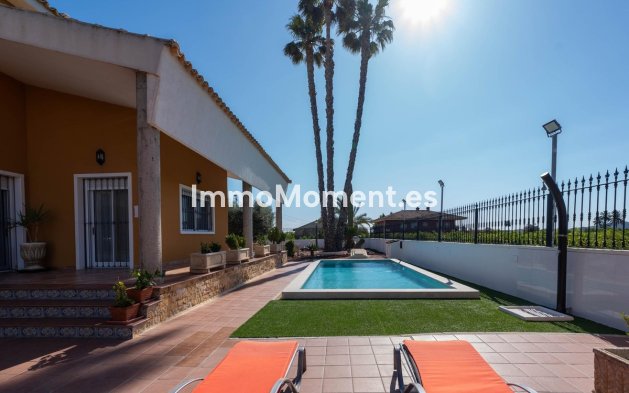 Reventa - Villa independiente - Orihuela - Orihuela Centro