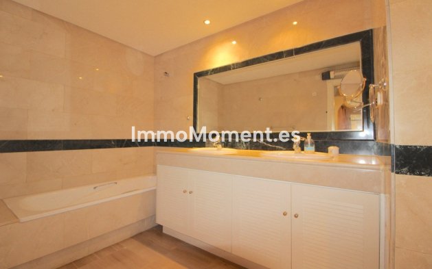 Wiederverkauf - Wohnung - Marbella - Bahía de Marbella