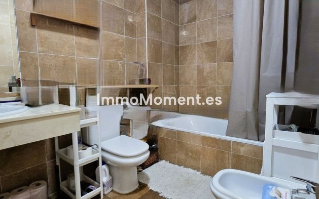 Resale - Apartment - Marbella - Elviria