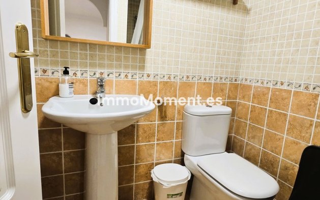 Resale - Apartment - Marbella - Elviria