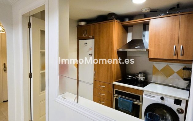 Resale - Apartment - Marbella - Elviria