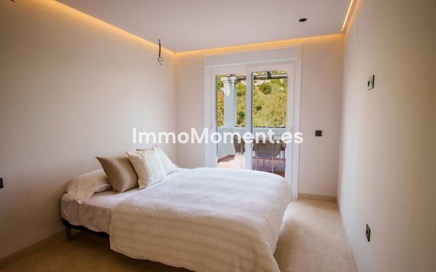 Resale - Apartment - Benahavís - La Quinta