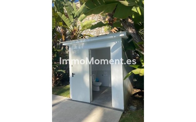 Resale - Apartment - Benahavís - La Quinta
