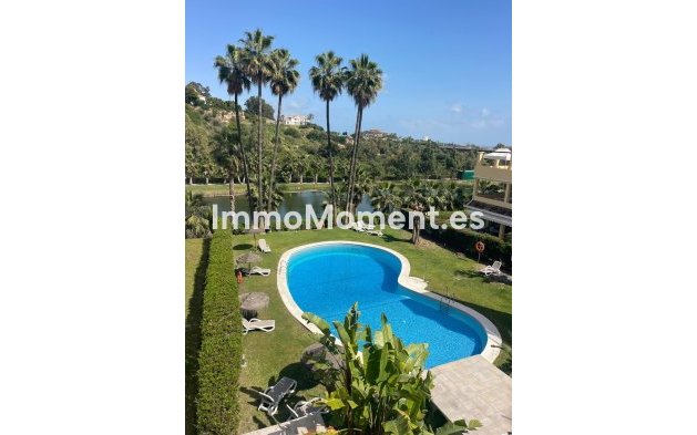 Resale - Apartment - Benahavís - La Quinta