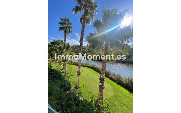 Resale - Apartment - Benahavís - La Quinta