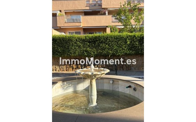 Resale - Apartment - Marbella - Elviria