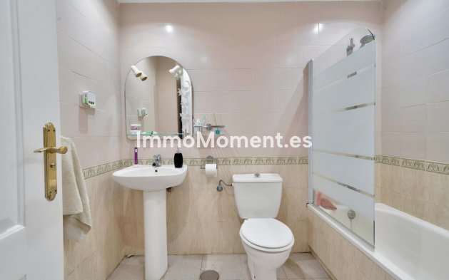 Wiederverkauf - Wohnung - Estepona  - Estepona Centro