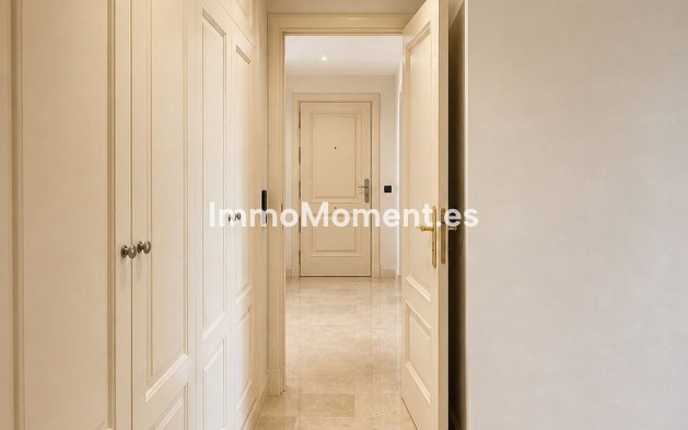 Resale - Apartment - Marbella - Sierra Blanca
