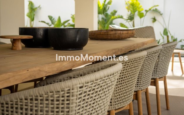 Resale - Detached villa - Marbella - Guadalmina Baja