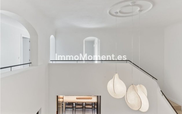 Resale - Detached villa - Marbella - Guadalmina Baja