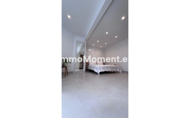 Bestaande woning - Vrijstaande villa - Denia - Denia Centro