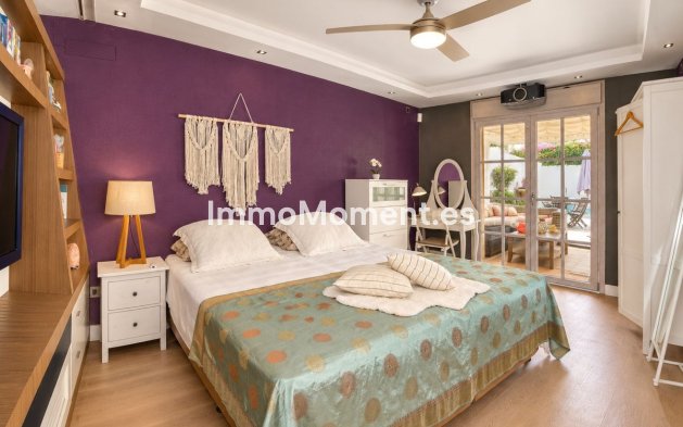 Resale - Detached villa - Estepona - Atalaya