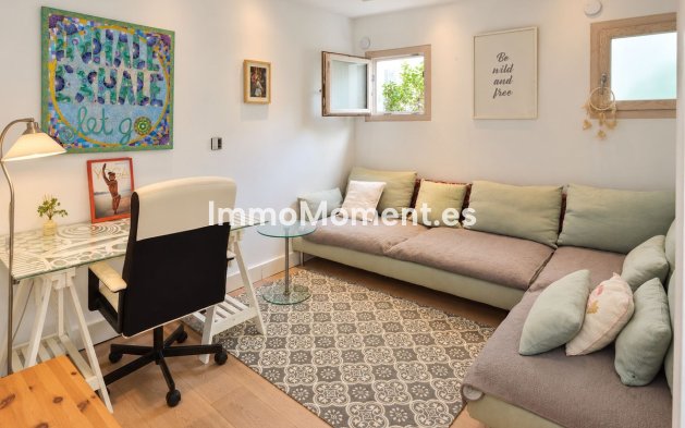 Resale - Detached villa - Estepona - Atalaya