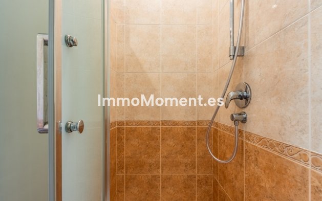 Resale - Detached villa - Estepona - Atalaya