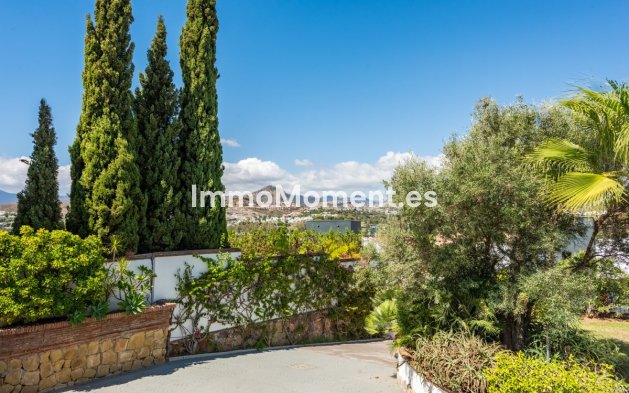 Resale - Detached villa - Estepona - Atalaya