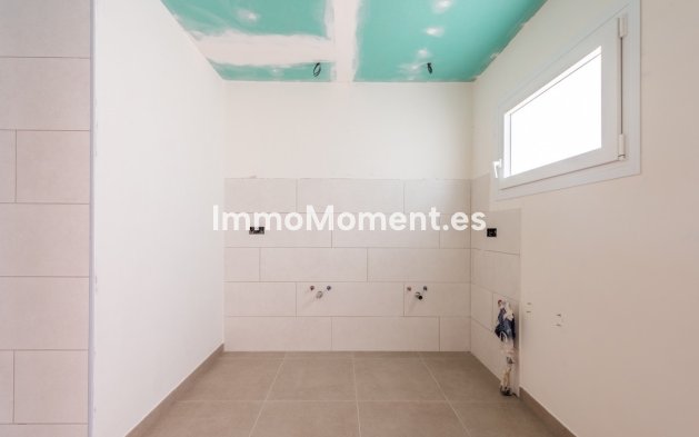 Resale - Detached villa - Estepona - Atalaya