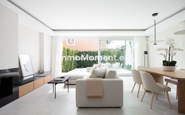 Bestaande woning - Rijtjeshuis - Estepona  - Estepona Centro