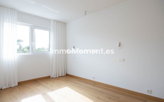 Bestaande woning - Rijtjeshuis - Estepona  - Estepona Centro