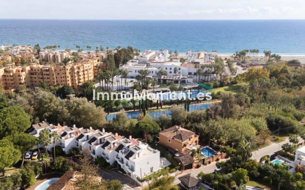 Bestaande woning - Rijtjeshuis - Estepona  - Estepona Centro