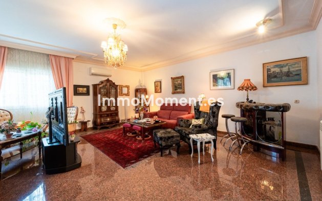 Resale - Detached villa - Fuengirola - Fuengirola Centro
