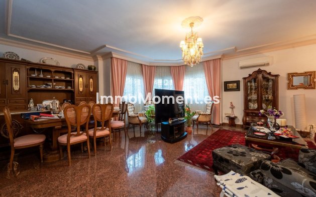 Resale - Detached villa - Fuengirola - Fuengirola Centro
