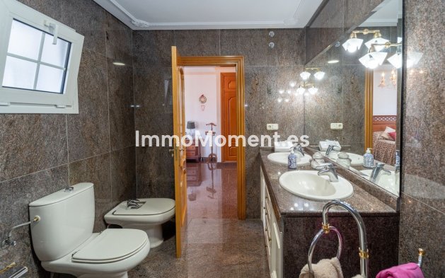 Resale - Detached villa - Fuengirola - Fuengirola Centro