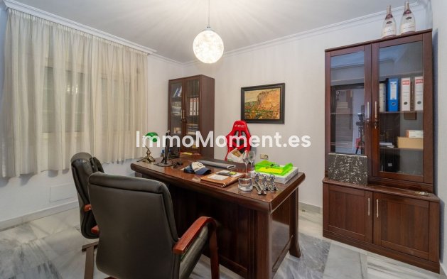 Resale - Detached villa - Fuengirola - Fuengirola Centro