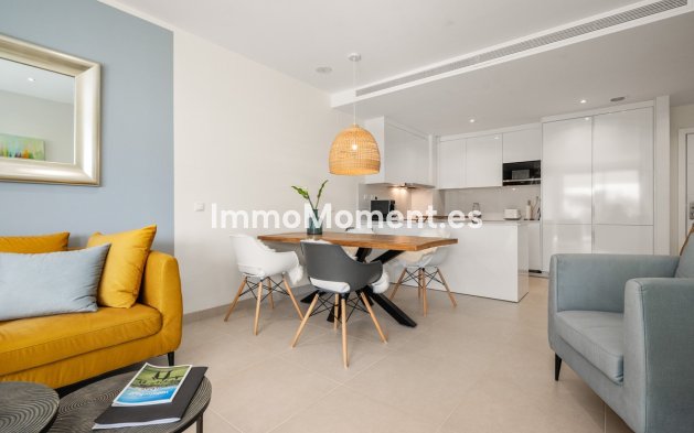 Resale - Apartment - Estepona - Estepona Centro