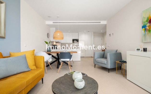 Resale - Apartment - Estepona - Estepona Centro