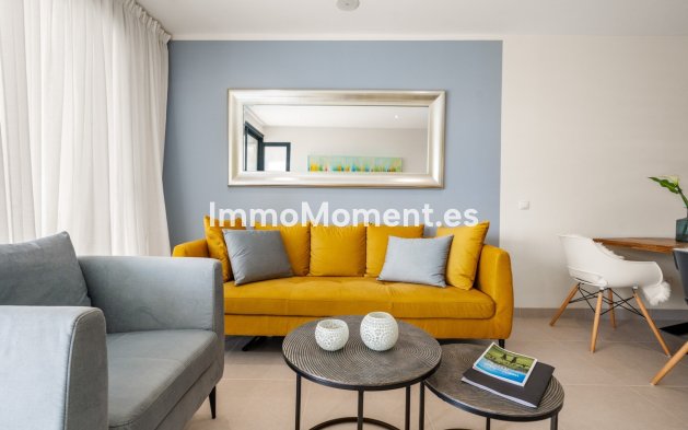 Resale - Apartment - Estepona - Estepona Centro