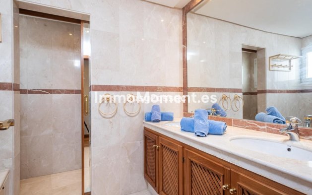 Resale - Detached villa - Estepona - Costalita
