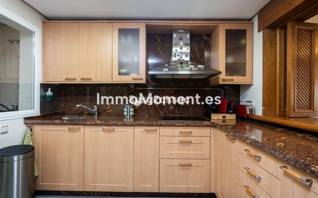 Resale - Detached villa - Estepona - Costalita