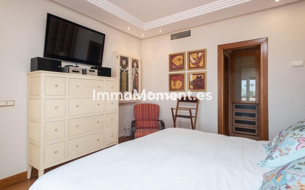 Resale - Detached villa - Estepona - Costalita