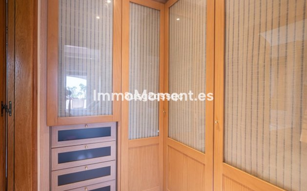 Resale - Detached villa - Estepona - Costalita