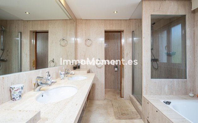 Resale - Detached villa - Estepona - Costalita