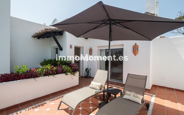 Resale - Detached villa - Estepona - Costalita