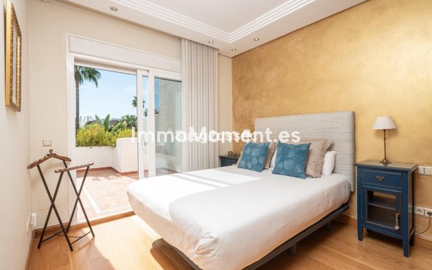 Resale - Detached villa - Estepona - Costalita