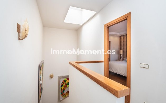 Resale - Detached villa - Estepona - Costalita