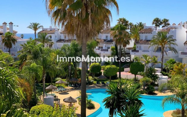 Resale - Detached villa - Estepona - Costalita