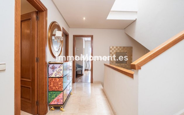 Resale - Detached villa - Estepona - Costalita
