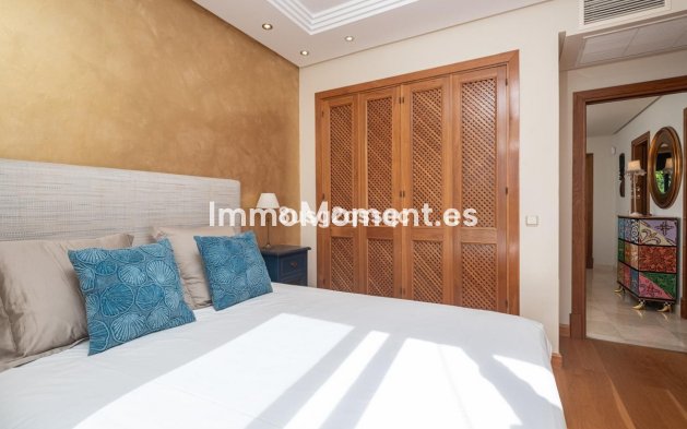 Resale - Detached villa - Estepona - Costalita