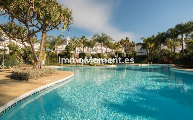 Resale - Detached villa - Estepona - Costalita