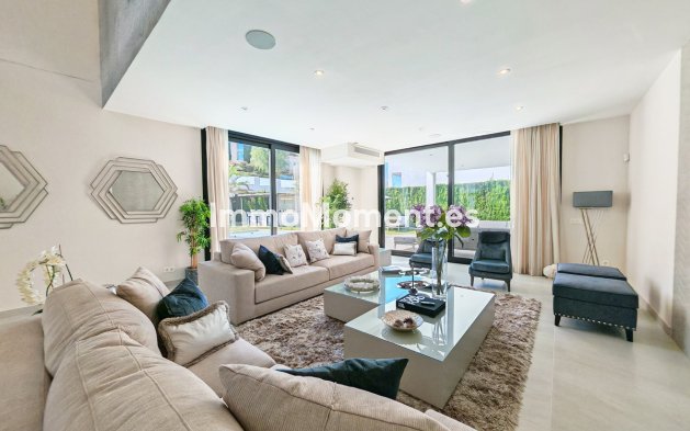Wiederverkauf - Freistehende Villa - Marbella - El Rosario