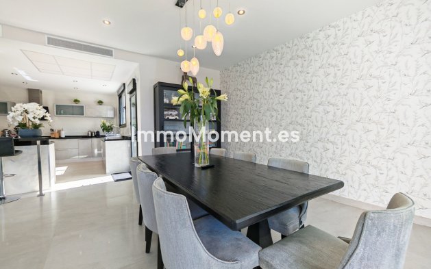 Wiederverkauf - Freistehende Villa - Marbella - El Rosario